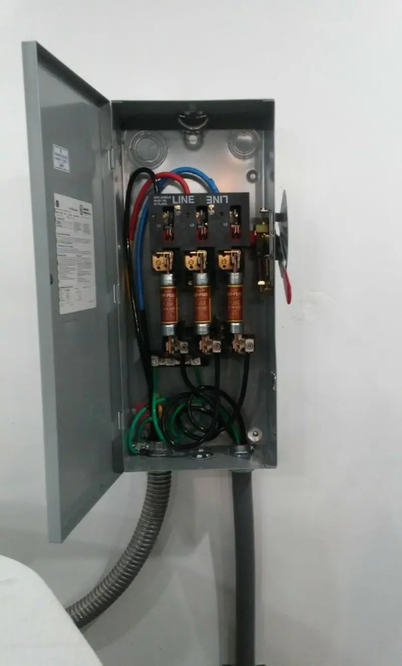 Three-phase disconnect switch installed for Electrical Wiring & Rewiring in Euclid